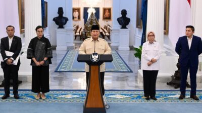 Presiden Prabowo Umumkan Pemberian THR dan Gaji ke-13 bagi 9,4 Juta Aparatur Negara