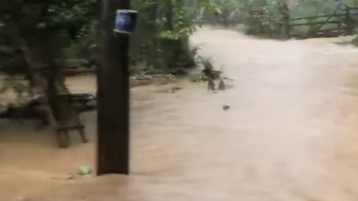 Suasana banjir di Kokap, Kulon Progo