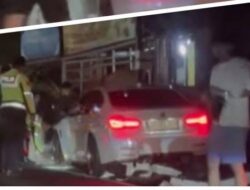 Kecelakaan di Palagan Sleman: Dua Mobil dan Satu Motor Ringsek Dini Hari
