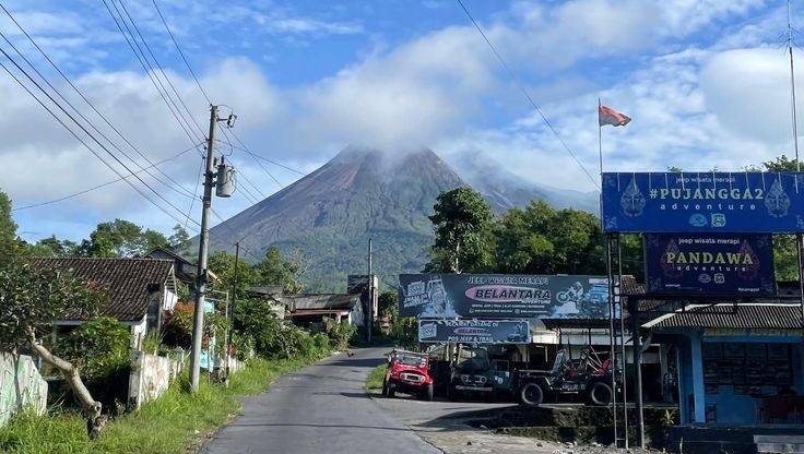 suasana gunung merapi