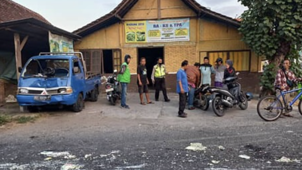 Kecelakaan di Banguntapan, pick up tabrak motor