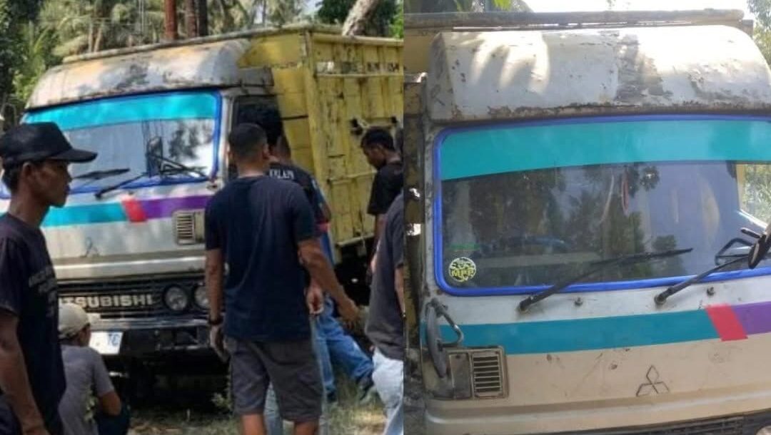 Kecelakaan truk di jalan deandles