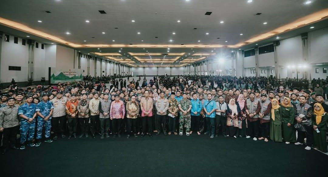 Pemda DIY bersama Polda DIY foto bersama setelah menyelenggarakan Jogja Pandu Peradaban Nusantara Menuju Hamemayu Hayuning Bawana. (Humas Pemda DIY)