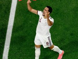 Tembakan Nuno Mendes Membentur Mistar Gagal Ubah Papan Skor Pada Paruh Pertama